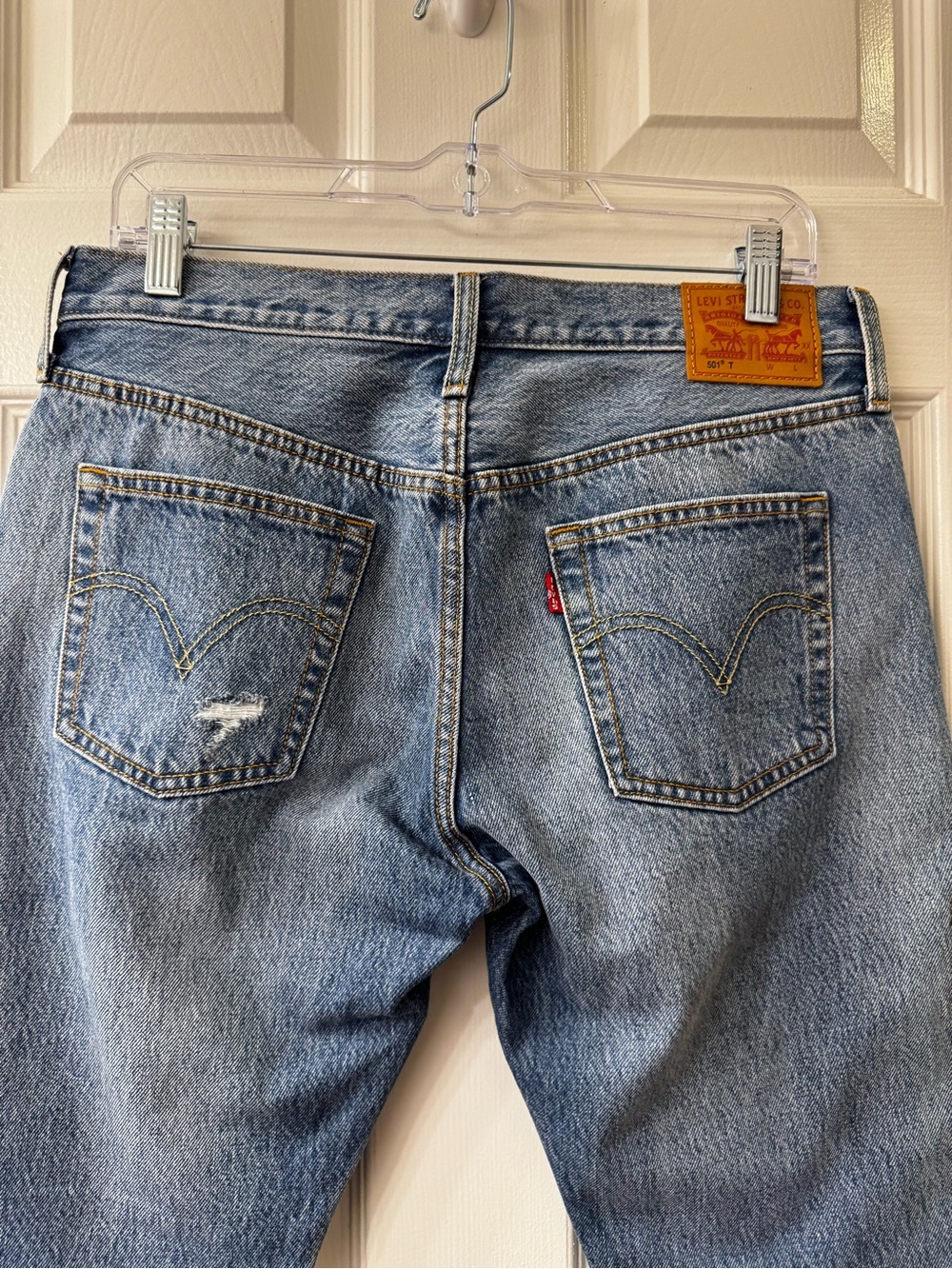 Levi's 501 Midrise Embroidered Distressed Straight-Leg Medium Wash Jeans Sz 28 - Picture 13 of 15